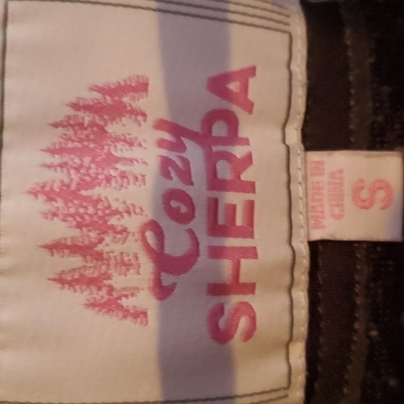 Cozy Sherpa sweatshirt gray size small - Picture 2 of 11